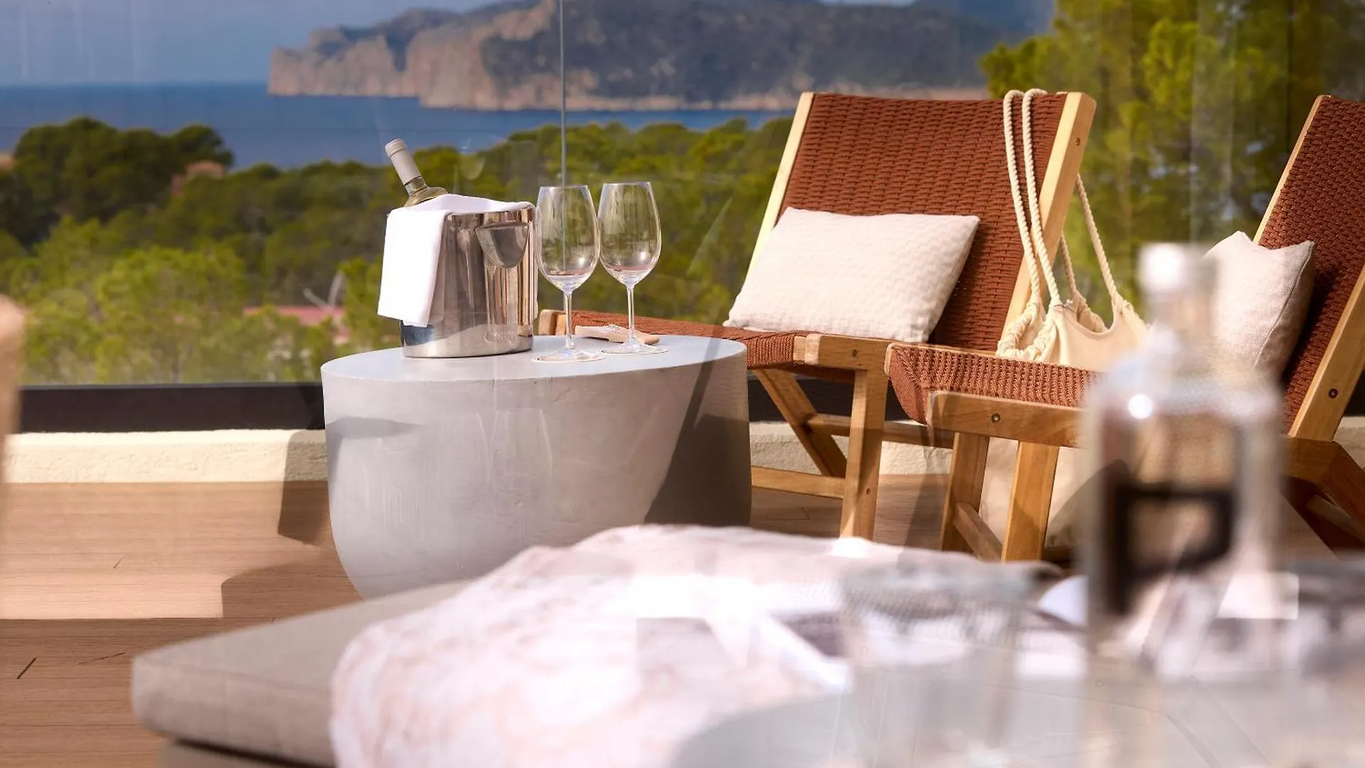 Purobeach Resort Santa Ponsa 5*,